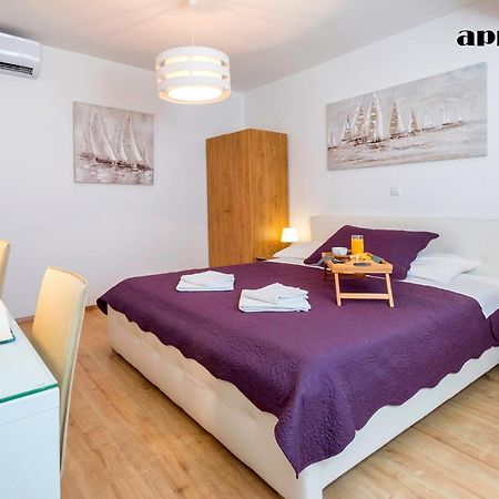 Ferienwohnung Pula Centar A1 Lalu - Free Garage Exterior foto